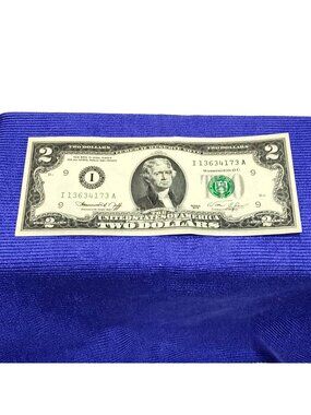1976 Bicentennial Two Dollar Bill Commemorative Currency Crisp Condition RARE